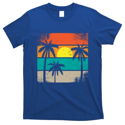 Retro Summer Funny Beach Life Vintage T-Shirt
