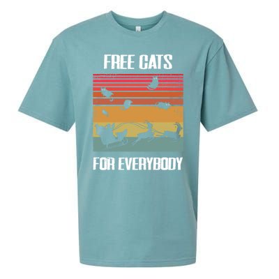 Retro Santa Free Cats For Everybody Sarcastic Christmas Meaningful Gift Sueded Cloud Jersey T-Shirt