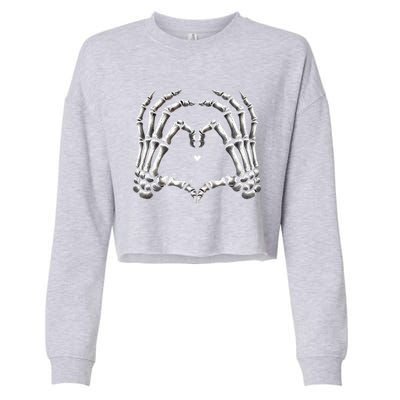 Retro Skeleton Hands Vintage Heart Sign Halloween Costume Funny Gift Cropped Pullover Crew