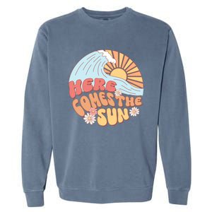 Retro Summer Here Comes The Sun Boho Groovy Gift Funny Gift Garment-Dyed Sweatshirt