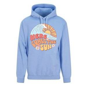 Retro Summer Here Comes The Sun Boho Groovy Gift Funny Gift Unisex Surf Hoodie