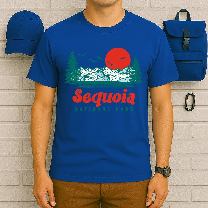 Retro Sequoia National Park Mountain Trees And Sun Graphic Gift T-Shirt