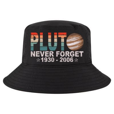 Retro Space Never Forget Pluto 1930 Gift 2006 Funny Gift Cool Comfort Performance Bucket Hat