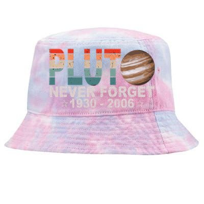 Retro Space Never Forget Pluto 1930 Gift 2006 Funny Gift Tie-Dyed Bucket Hat