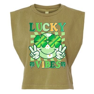 Retro St Patricks Day Lucky Vibes Peace Smiley Emoji Garment-Dyed Women's Muscle Tee