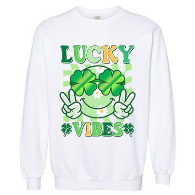 Retro St Patricks Day Lucky Vibes Peace Smiley Emoji Garment-Dyed Sweatshirt