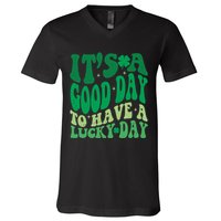 Retro St Patricks Day Irish Its A Good Day To Have A Lucky Day V-Neck T-Shirt