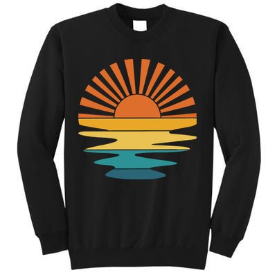 Retro Sunset Rays Wavy Vintage Retro Sunshine Sun Rays Beachy Vibes Retro Summer Sweatshirt