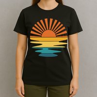 Retro Sunset Rays Wavy Vintage Retro Sunshine Sun Rays Beachy Vibes Retro Summer T-Shirt