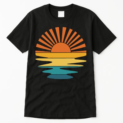 Retro Sunset Rays Wavy Vintage Retro Sunshine Sun Rays Beachy Vibes Retro Summer Tall T-Shirt