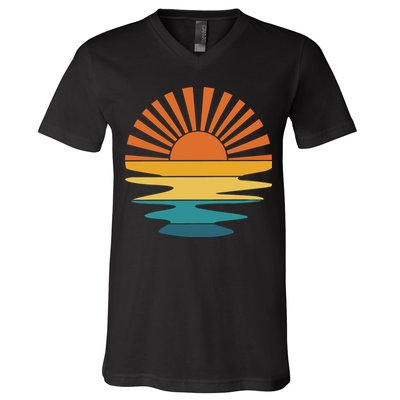 Retro Sunset Rays Wavy Vintage Retro Sunshine Sun Rays Beachy Vibes Retro Summer V-Neck T-Shirt