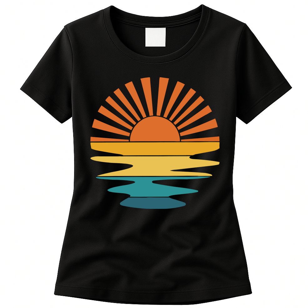 Retro Sunset Rays Wavy Vintage Retro Sunshine Sun Rays Beachy Vibes Retro Summer Womens T-Shirt
