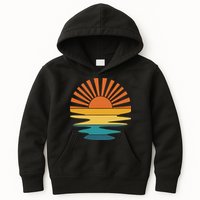 Retro Sunset Rays Wavy Vintage Retro Sunshine Sun Rays Beachy Vibes Retro Summer Kids Hoodie