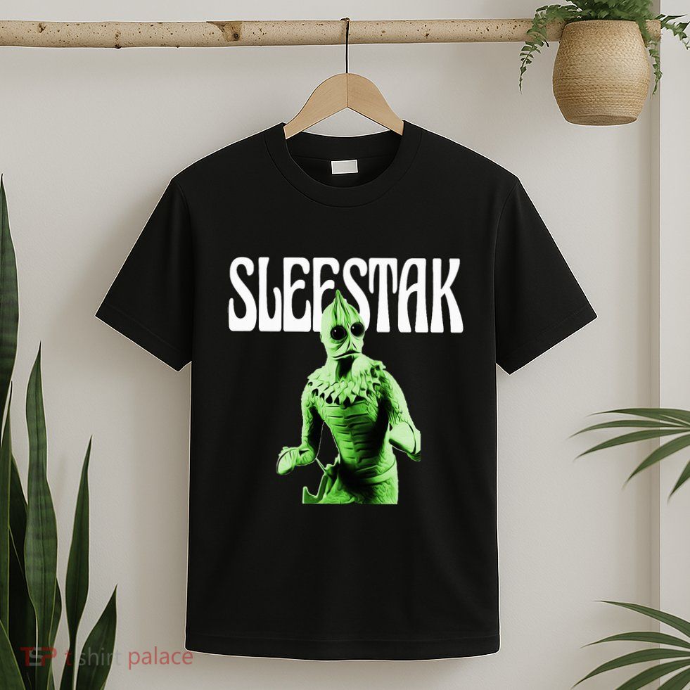 Retro Sleestak Reptilian Alien Graphic T-Shirt