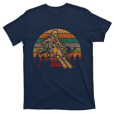 Retro Skier Silhouette Sunset Skiing Winter Sport Ski T-Shirt