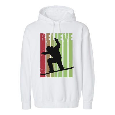 Retro Snowboarding Snow Boarding Ski Skier Gift Garment-Dyed Fleece Hoodie