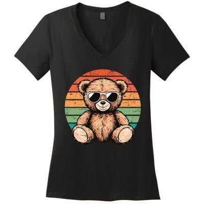 Retro Teddy Bear Casual Cute Women's V-Neck T-Shirt