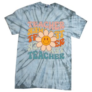 Retro Teacher Daisy Colorful Elementary School Teacher Tie-Dye T-Shirt