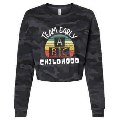 retro Team Early Childhood Preschool Teacher Cropped Pullover Crew