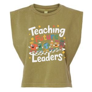 Retro Teaching Future Leaders Teacher 100 Days Of School Garment-Dyed Women's Muscle Tee