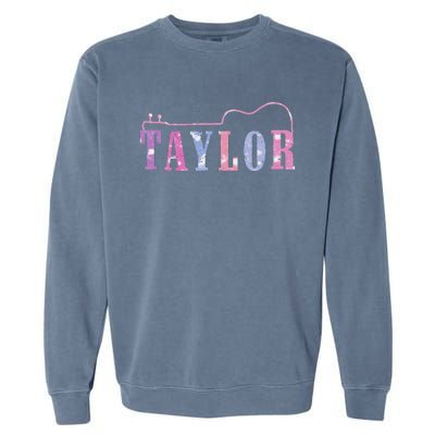 Retro Taylor First Name Personalized Groovy 80S Garment-Dyed Sweatshirt