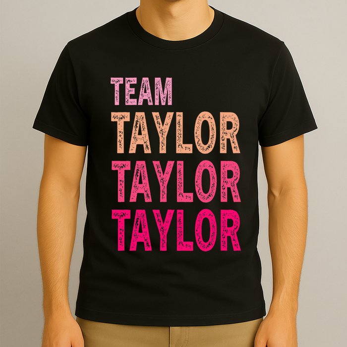 Retro T.AYLOR First Name Personalized Groovy Birthday T-Shirt