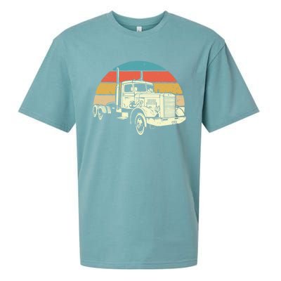 Retro Trucker Gift Big Rig Hauler Truck Driver Trucking Cool Gift Sueded Cloud Jersey T-Shirt