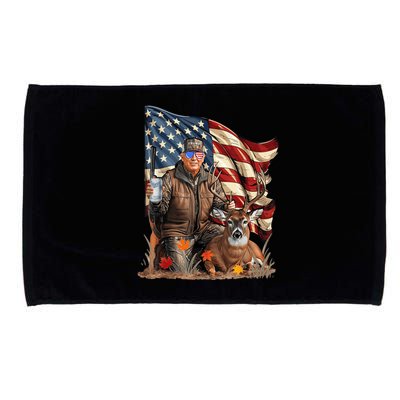 Retro Trump Hunting Deer Funny Beer Drinking Beer Hunting Microfiber Hand Towel