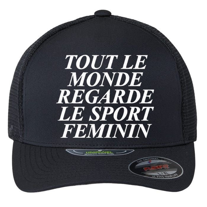 Retro Tout Le Monde Regarde Le Sport Feminin Women Apparel Flexfit Unipanel Trucker Cap