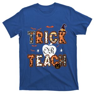 Retro Trick Or Teach Ghost Teacher Halloween Costume Funny Gift T-Shirt