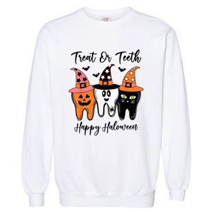 Retro Trick Or Teeth Funny Dental Halloween Treat Dentist Great Gift Garment-Dyed Sweatshirt