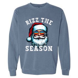 Rizz The Season Funny Christmas Rizzmas Santa Claus Rizzler Garment-Dyed Sweatshirt