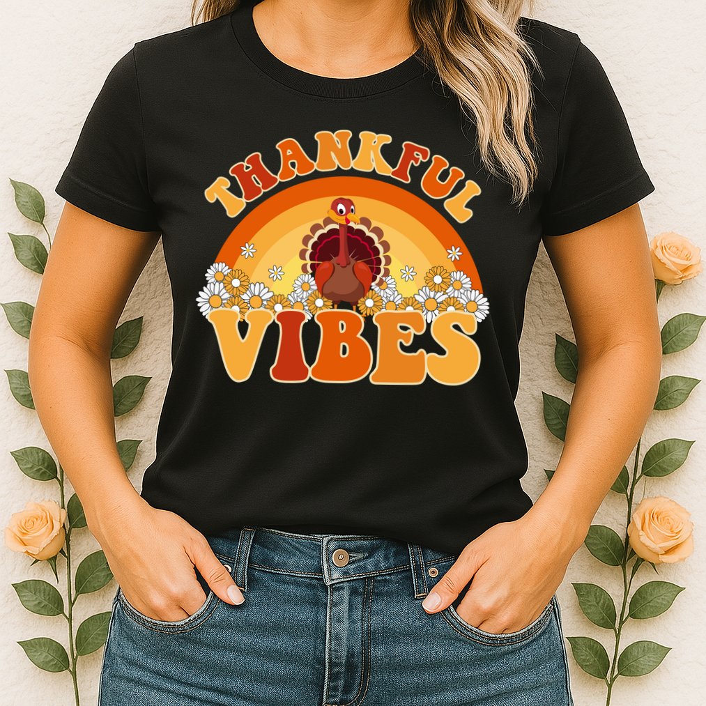 Retro Thanksgiving Thankful Vibes Turkey Sunset Womens T-Shirt