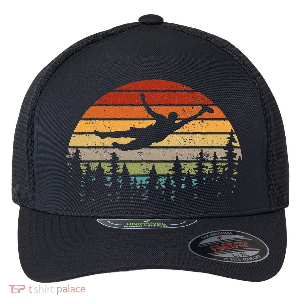 Retro Ultimate Frisbee Player Men Women Vintage Flying Disc Flexfit Unipanel Trucker Cap