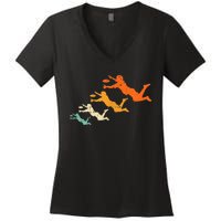 Retro Ultimate Frisbee Player Vintage Disc Ultimate Frisbee Women's V-Neck T-Shirt