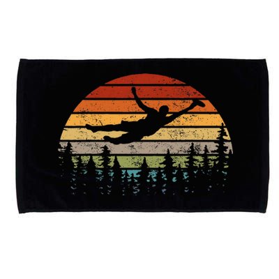 Retro Ultimate Frisbee Player Flying Disc Microfiber Hand Towel