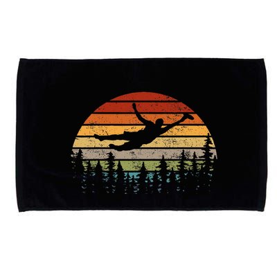 Retro Ultimate Frisbee Player Vintage Flying Disc Microfiber Hand Towel