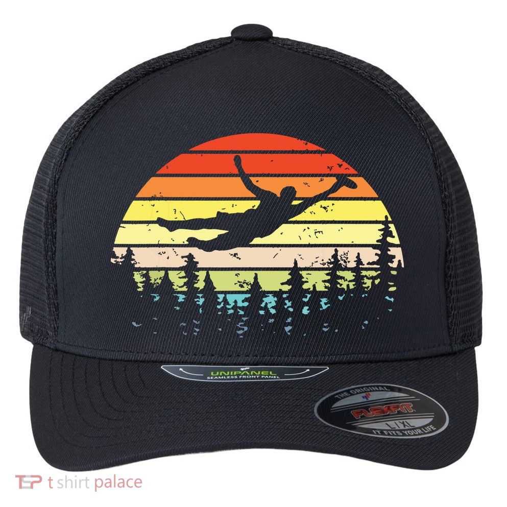 Retro Ultimate Frisbee Player Vintage Flying Disc Flexfit Unipanel Trucker Cap
