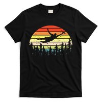 Retro Ultimate Frisbee Player Vintage Flying Disc T-Shirt