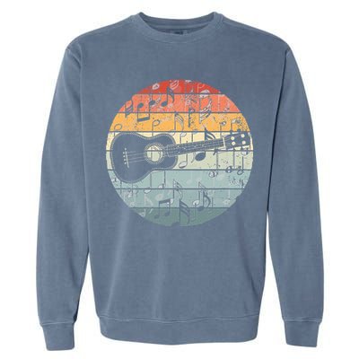 Retro Uke Ukulele Player Funny Ukulele Music Garment-Dyed Sweatshirt