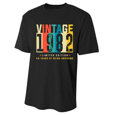 Retro Vintage 40th Birthday Legendary Since 1982 Performance Sprint T-Shirt