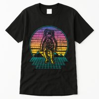Retro Vintage Astronaut Spaceman Universe Planets Galaxy Tall T-Shirt