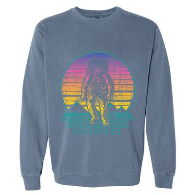 Retro Vintage Astronaut Spaceman Universe Planets Galaxy Garment-Dyed Sweatshirt