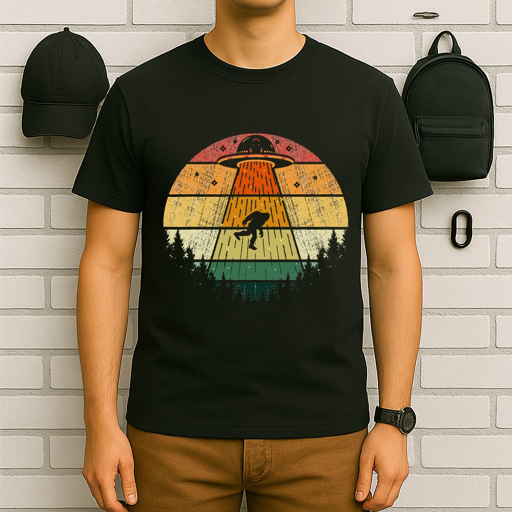 Retro Vintage Bigfoot Ufo Abduction Funny Sasquatch Aliens T-Shirt
