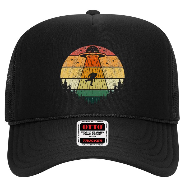Retro Vintage Bigfoot Ufo Abduction Funny Sasquatch Aliens Trucker Hat