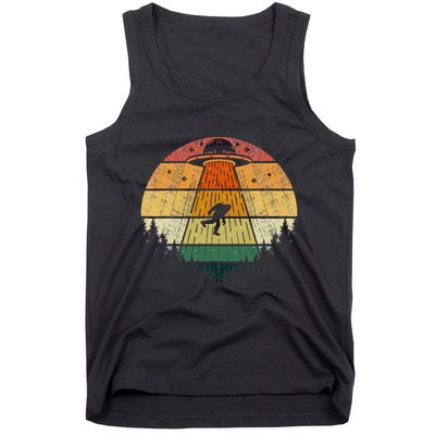 Retro Vintage Bigfoot Ufo Abduction Funny Sasquatch Aliens Tank Top