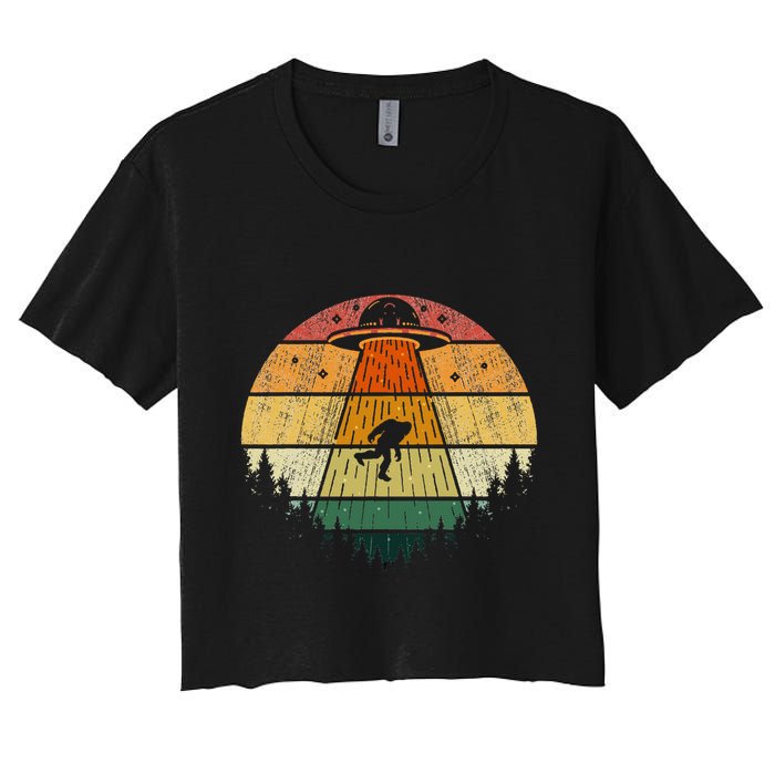 Retro Vintage Bigfoot Ufo Abduction Funny Sasquatch Aliens Crop Top