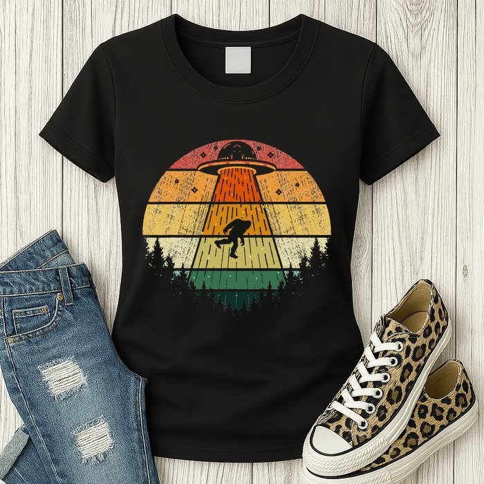 Retro Vintage Bigfoot Ufo Abduction Funny Sasquatch Aliens Womens T-Shirt