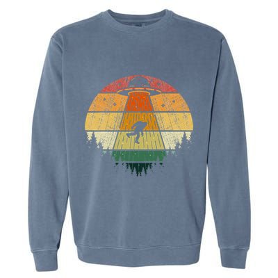 Retro Vintage Bigfoot Ufo Abduction Funny Sasquatch Aliens Garment-Dyed Sweatshirt
