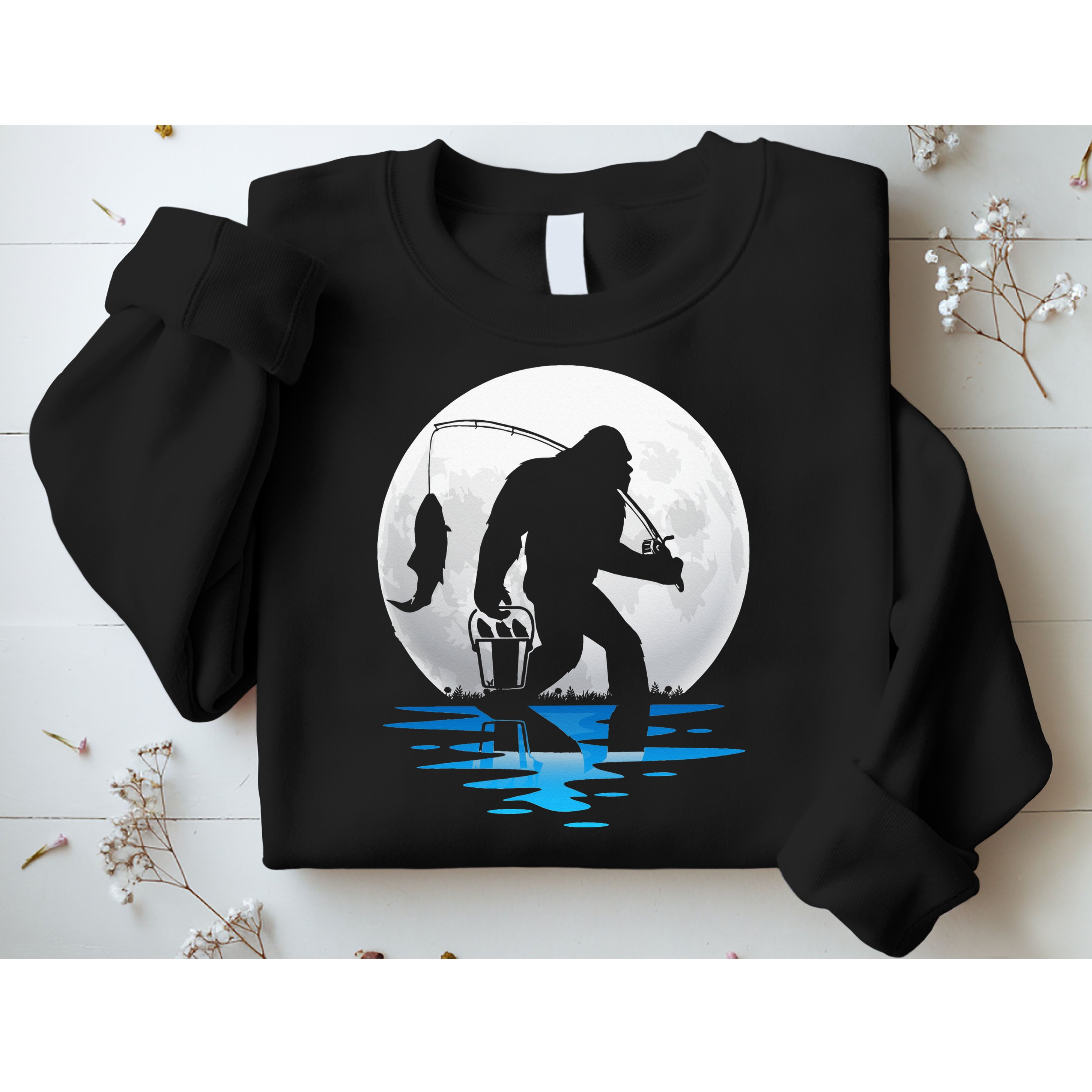 Retro Vintage Bigfoot Sasquatch Fishing Lover Fan Fisher Sweatshirt